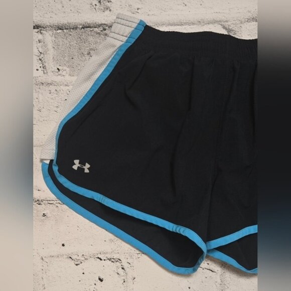 Under Armour Navy Blue Activewear Lined Running Shorts - Picture 2 of 9
